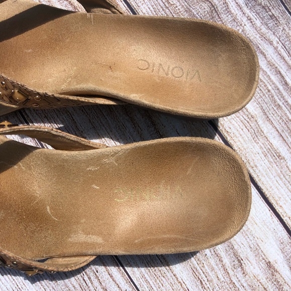 Vionic Heeled Sandals - Picture 5 of 5